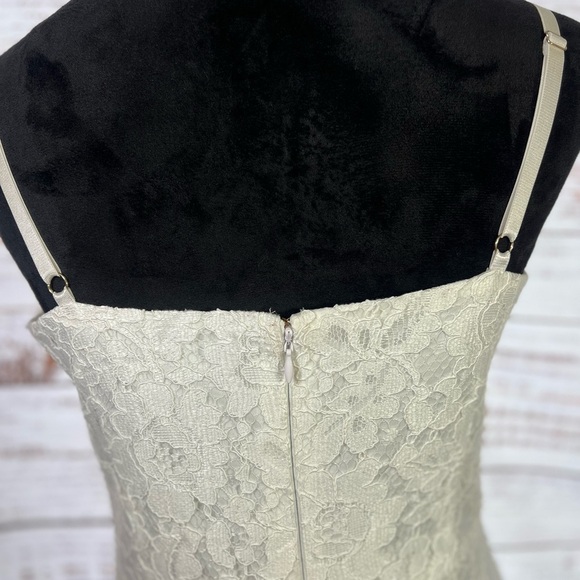 Guess White Sheath Dress Sweetheart Neckline Spaghetti Strap - Picture 2 of 8